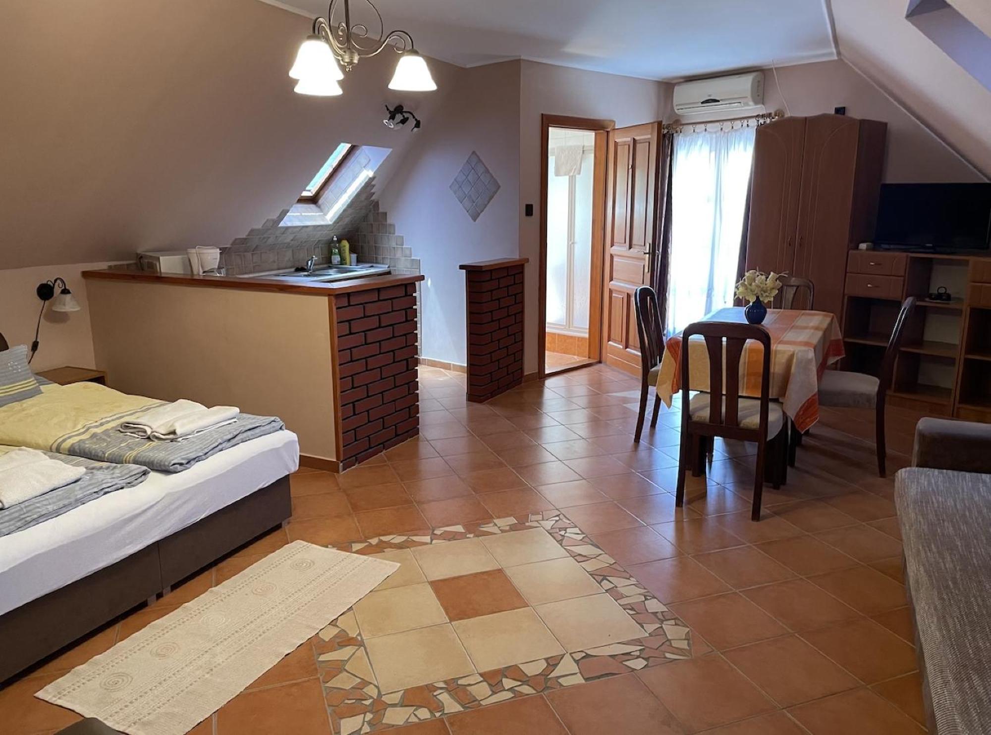 Rozmann Family Panzio & Apartmanhaz Sárvár Eksteriør billede