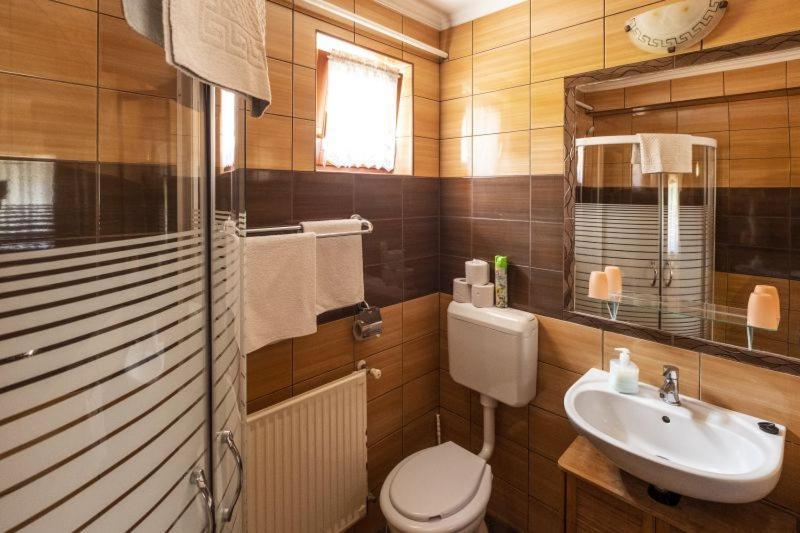 Rozmann Family Panzio & Apartmanhaz Sárvár Eksteriør billede